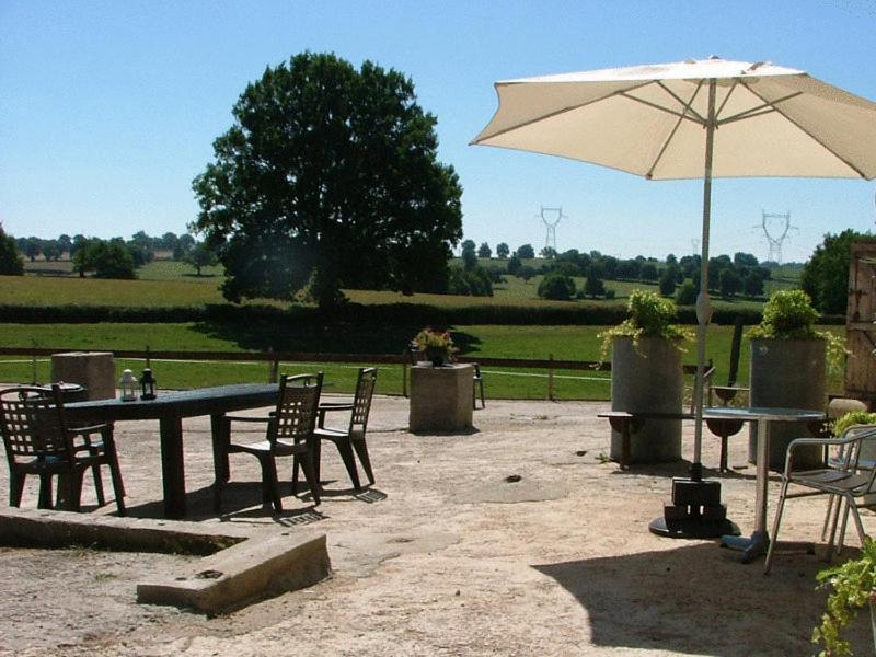 Domaine De La Madeleine Bed & Breakfast Ygrande Dış mekan fotoğraf