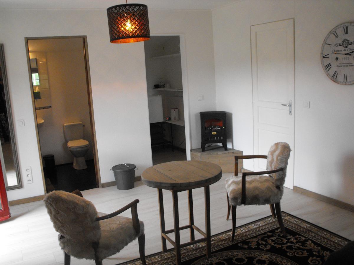 Domaine De La Madeleine Bed & Breakfast Ygrande Dış mekan fotoğraf