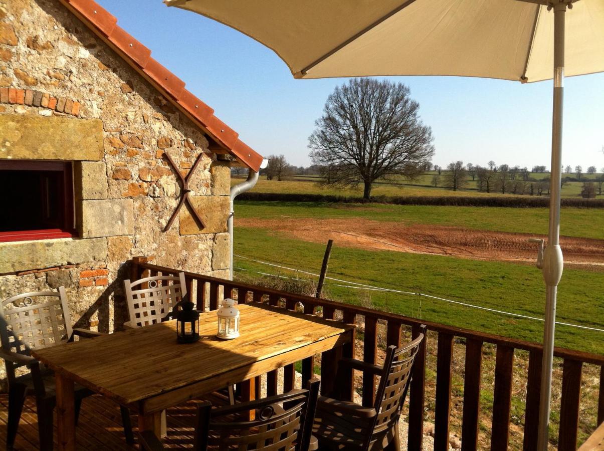 Domaine De La Madeleine Bed & Breakfast Ygrande Oda fotoğraf