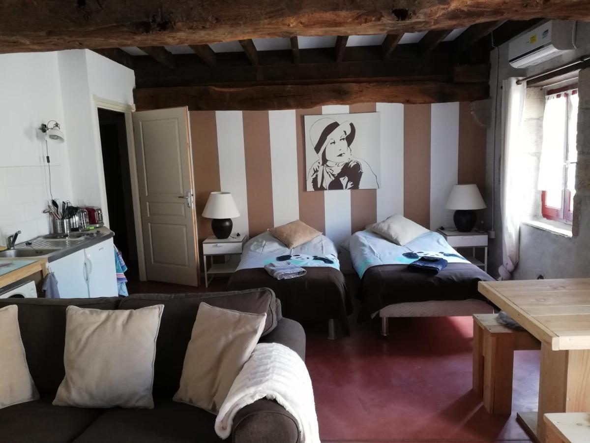 Domaine De La Madeleine Bed & Breakfast Ygrande Dış mekan fotoğraf