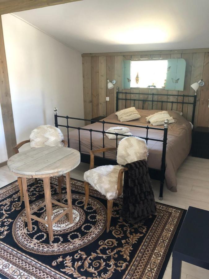 Domaine De La Madeleine Bed & Breakfast Ygrande Dış mekan fotoğraf