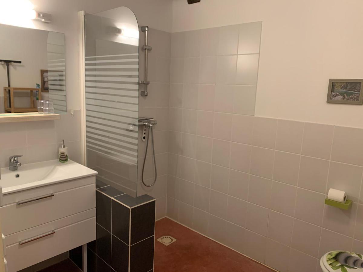 Domaine De La Madeleine Bed & Breakfast Ygrande Dış mekan fotoğraf