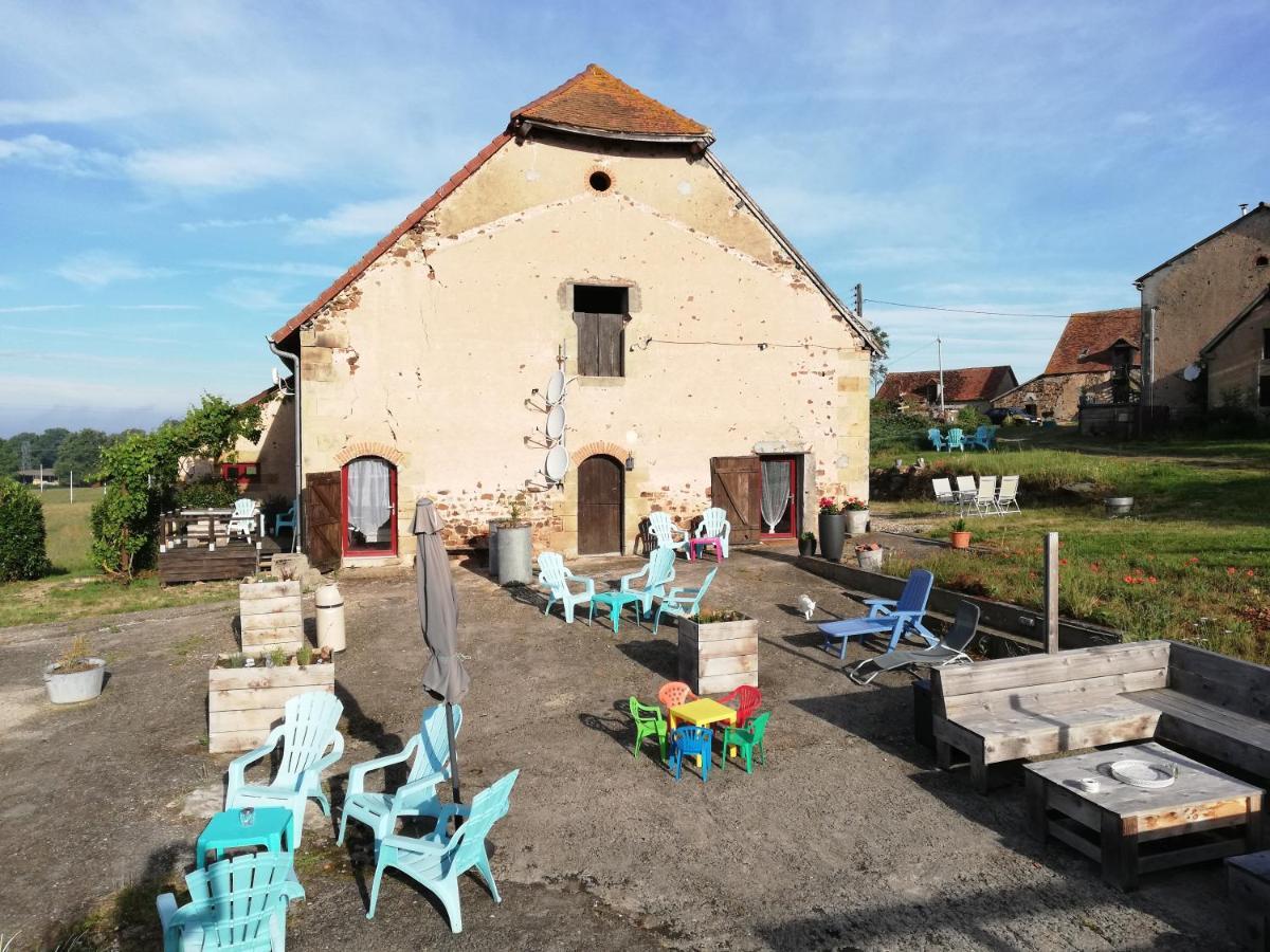 Domaine De La Madeleine Bed & Breakfast Ygrande Dış mekan fotoğraf