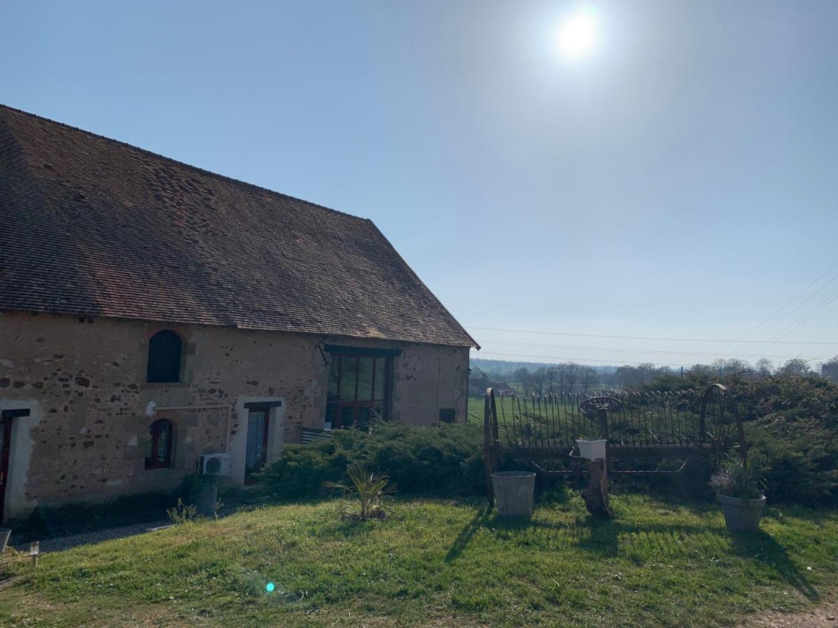 Domaine De La Madeleine Bed & Breakfast Ygrande Dış mekan fotoğraf